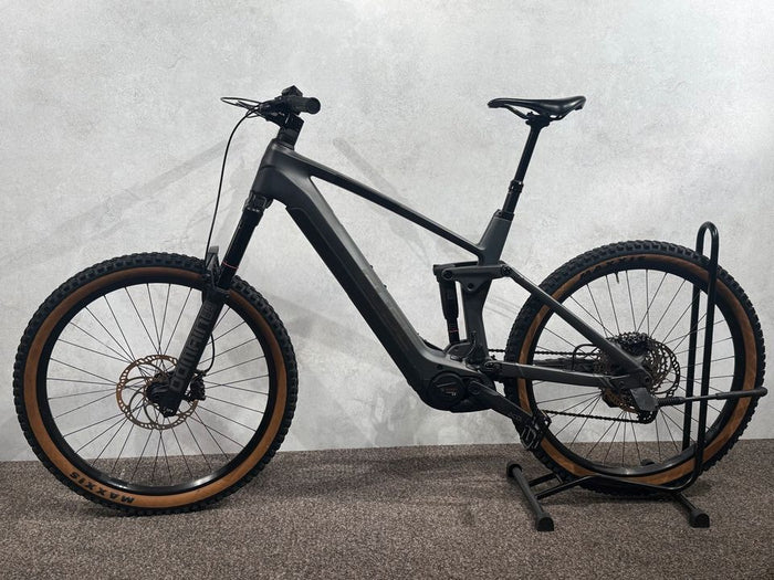Cube Stereo 160 Hybrid Race