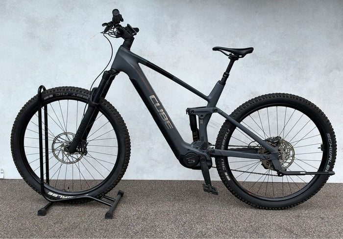 Cube Stereo 140 Hybrid Race